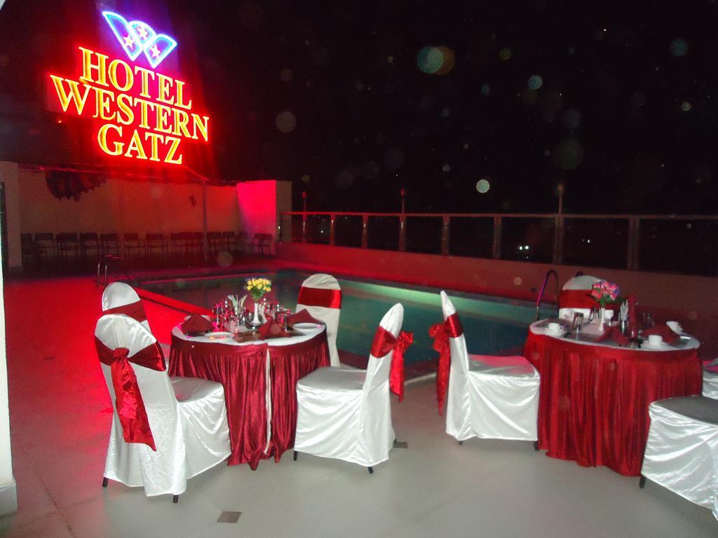 Hotel Western Gatz テーニ エクステリア 写真