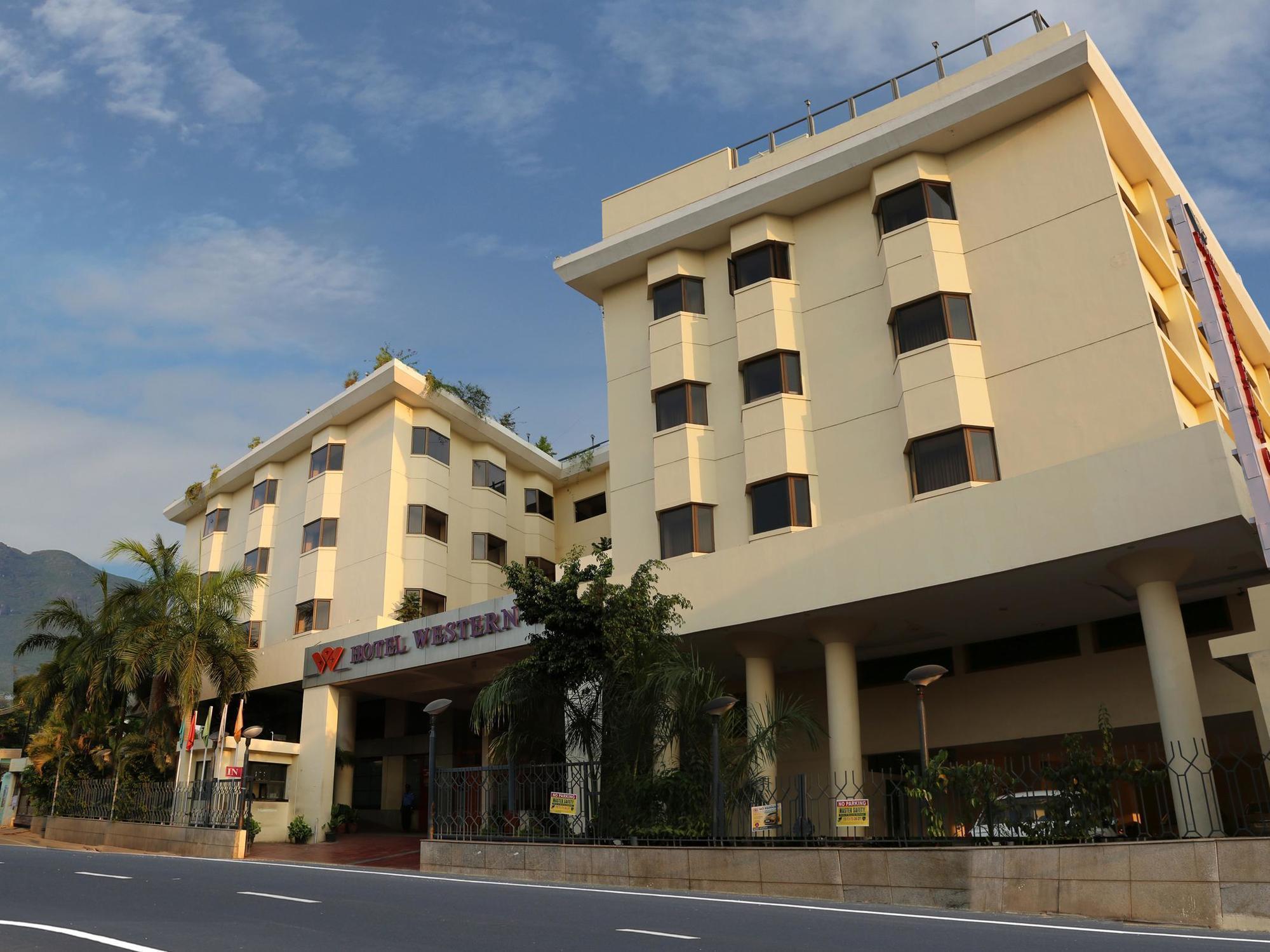 Hotel Western Gatz テーニ エクステリア 写真